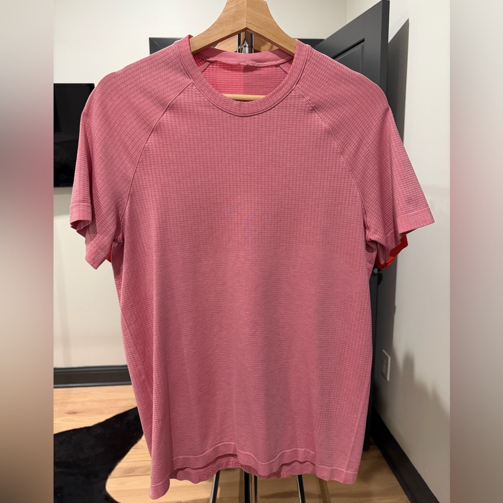 Lululemon Metal Vent Short Sleeve Shirt in Pink